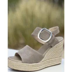 Nerogiardini Stiletter*Åben-tå Kile Sandaler i Ruskind Læder Grå