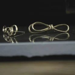 Dansk Copenhagen Smykker*Elegant Bueøreringe Gul