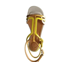 Chie Mihara Sandaler*Metallic lædersandal med spænde lukning Gul