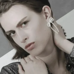 Dansk Copenhagen Smykker*Perlebueøreringe Hvid