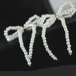 Dansk Copenhagen Smykker*Perlebueøreringe Hvid